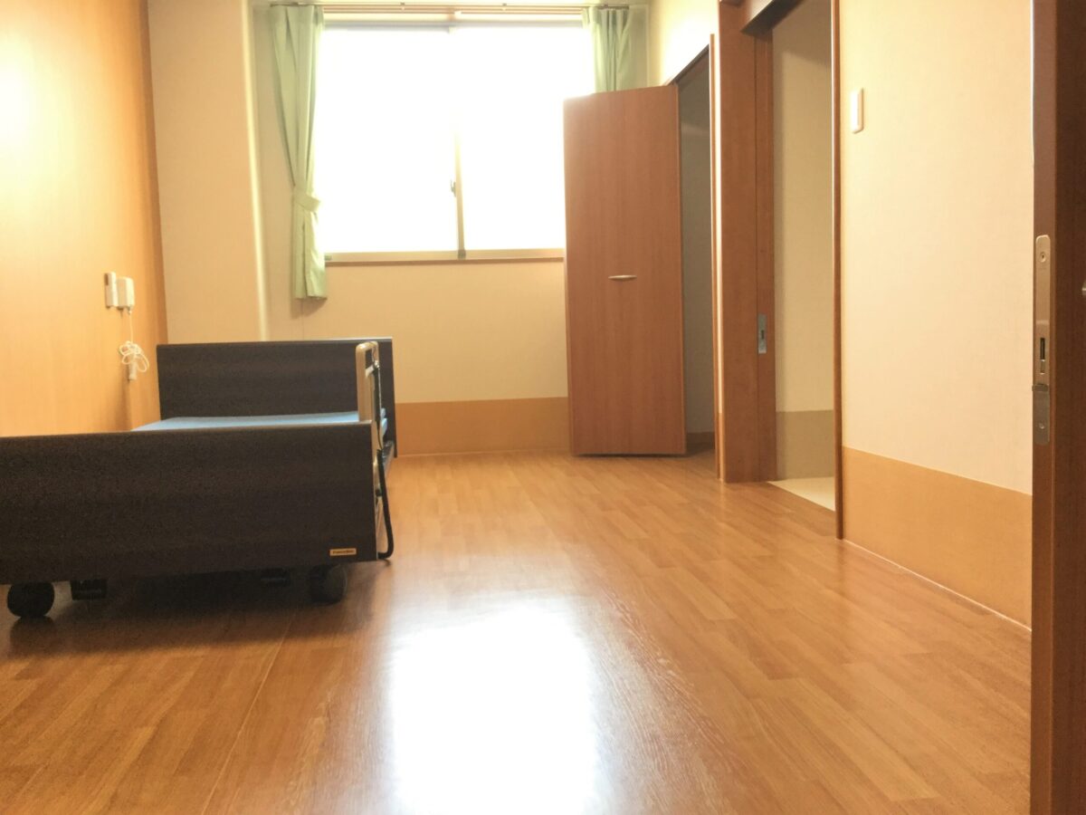 フォレスト中原