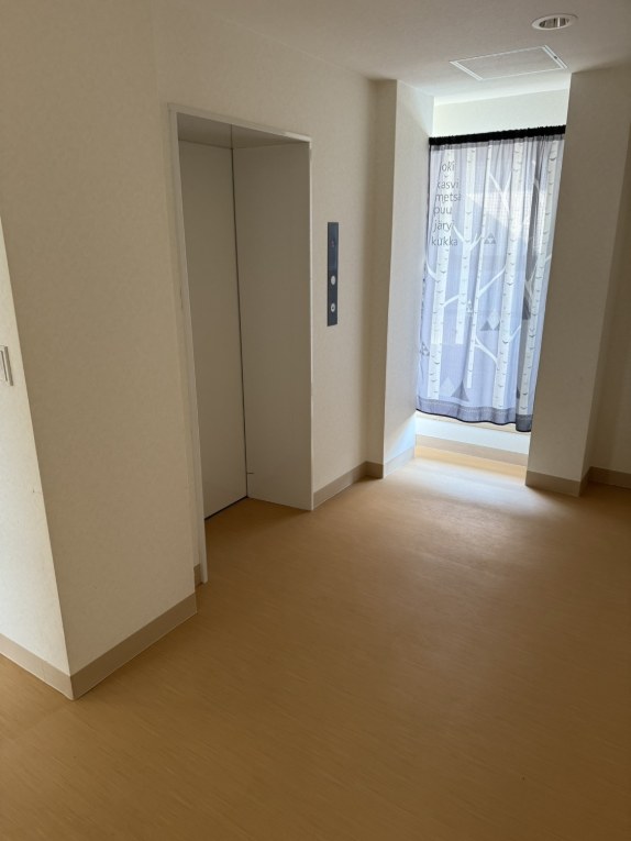 ウェルビューライフ浜松高林_高齢者向けアパート　浜松市中央区_エレベーター